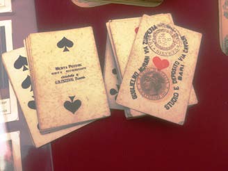 Visita guidata alla mostra “Il fondo Biani-Carboni: carte da gioco e bolli in Classense”